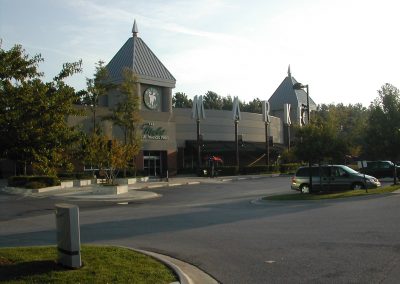 External view of a newly constructed Market building mall